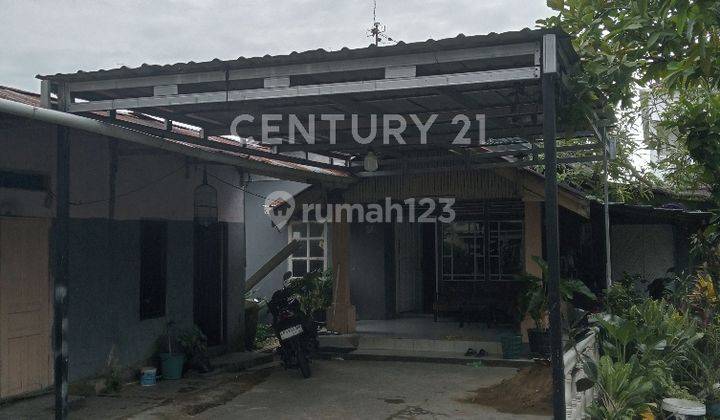 Rumah Dengan Halaman Yang Luas Di Perintis  1