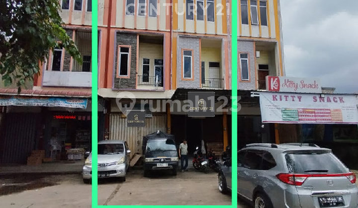 3-Storey Shophouse in Tanjung Raya 2, Ideal for Business and Strategically Located in a Bustling Area 1