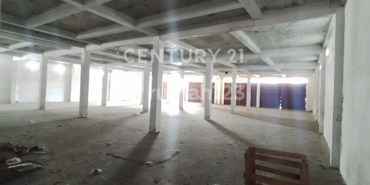 Gudang di Jl. Komyos Soedarso Dekat Pelabuhan 546M3