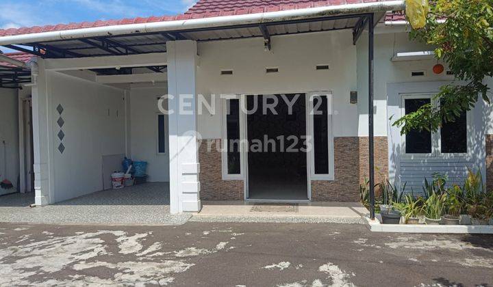 Rumah Sekondari Siap Huni Di Jalan Danau Sentarum 1