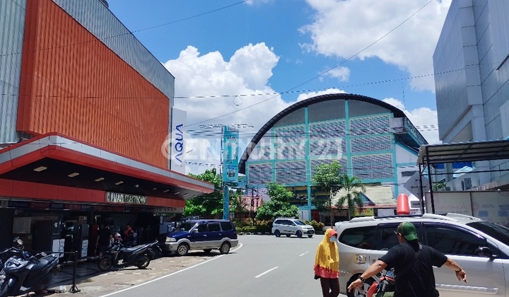 3 Story Nusa Indah 3 Used Italian Steak Shop 2