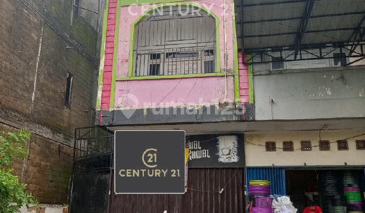 3.5 Story Shop House on Siaga Street, Suitable for Cafe and Office Business