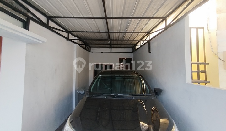 Two-Storey Paris Royal Residence Paris 2 House