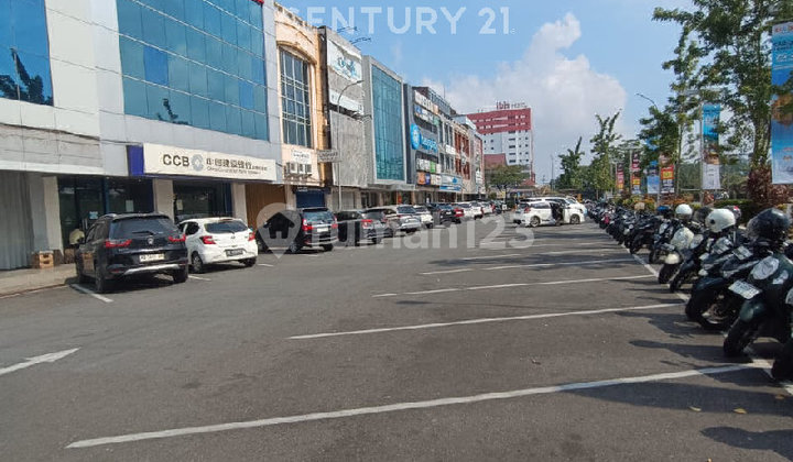 Shop House in the Megamall Pontianak Commercial Area 2