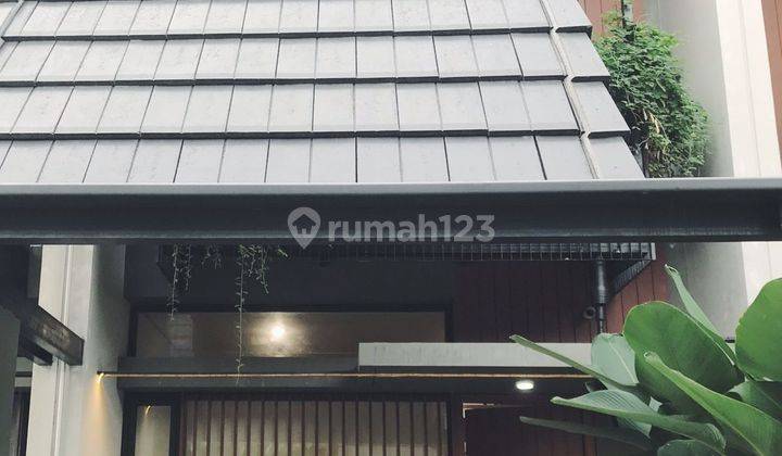 Dijual Rumah Modern 2 lantai di Fleekhauz R, BSD City - Tangsel.  2