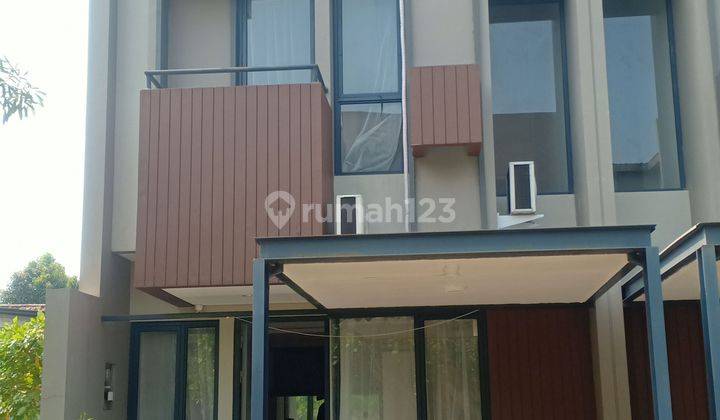 Rumah BagusModern Minimalis 2 Lantai siap huni di Bsd City 2