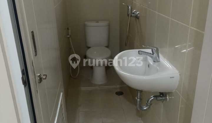 Strategic and Comfortable 2-Story House in Amarillo Village, Gading Serpong 2