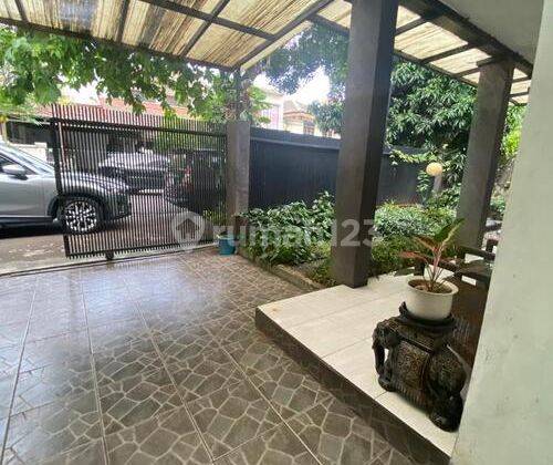 Rumah Siap Huni Lokasi di Kebayoran Baru Dekat Ke Senayan Harga Nego 2