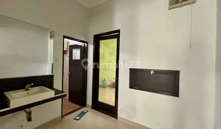 Rumah Furnished Kontrakan di jln taman sari, Kerobokan 2