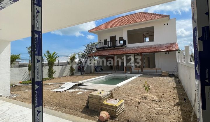 Rent villa lantai 2 SHM di seseh Munggu area 3