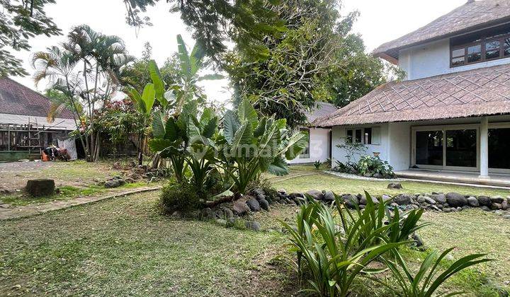 Rumah rent + land big di Pantai pererenan SHM Bagus 3
