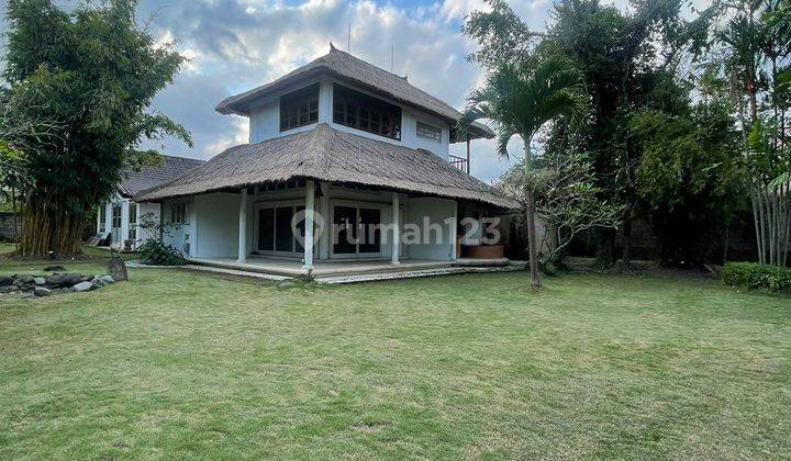 Rumah rent + land big di Pantai pererenan SHM Bagus 9
