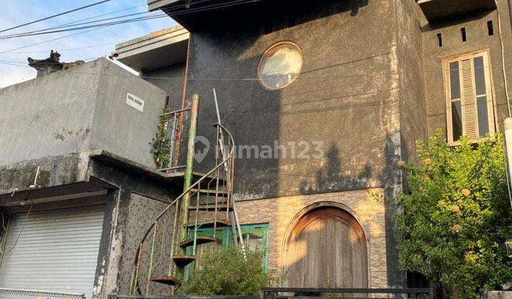 Rumah di Canggu permai 2 Lantai SHM Butuh Renovasi 1