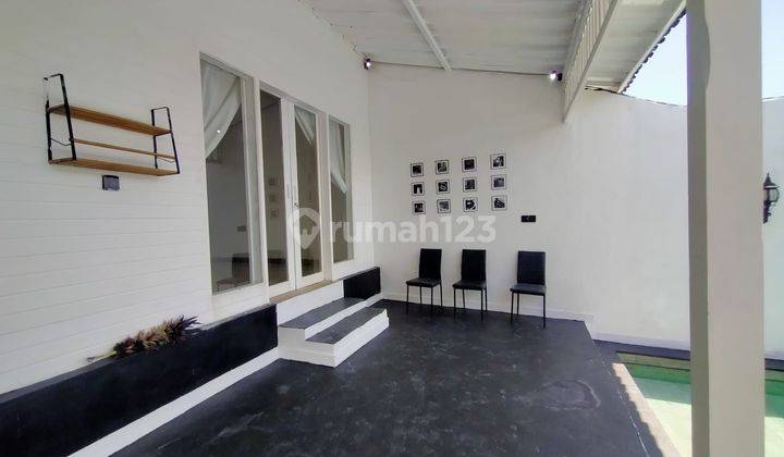 Villa for rent on Jalan Raya Padang Tawang  2