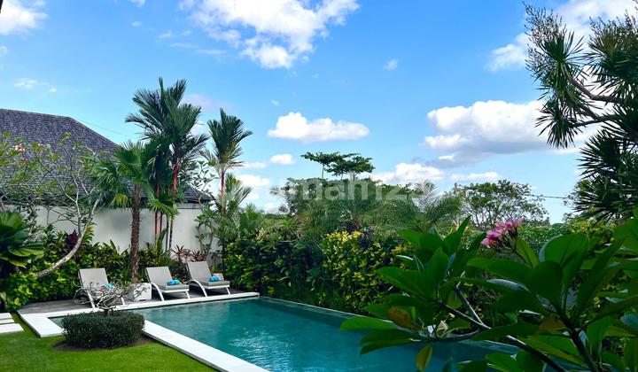 Dijual Villa 5 Kamar Tidur Di Canggu- Batu Bolong Dijual Villa 5 Kamar Tidur Di Canggu- Batu Bolong