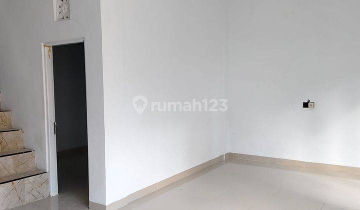 Rumah Kontrakan 2 Lantai Shm Bagus Jln Veteran 2