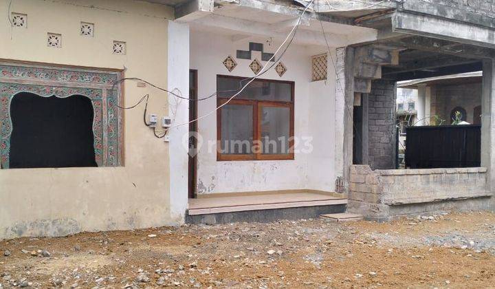 Rumah Kontrakan 2 Lantai Shm Butuh Renovasi Canggu 2