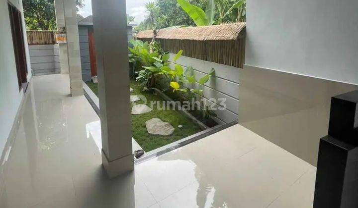 Disewakan Rumah Baru Tumbakbayuh SHM Bagus 1