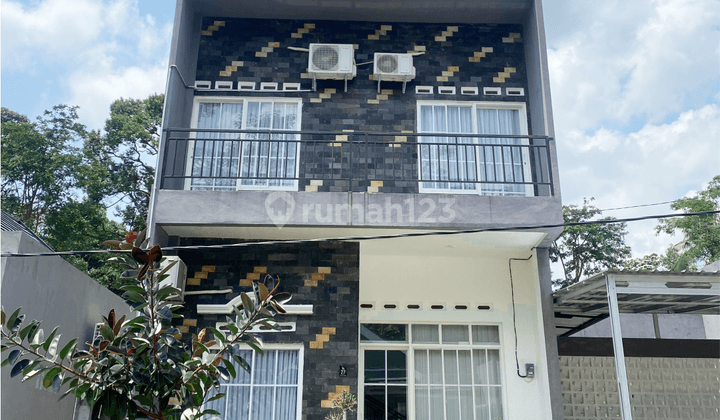 Rumah Baru di Unnes gunungpati nempel jalan utama Barat SHM 3