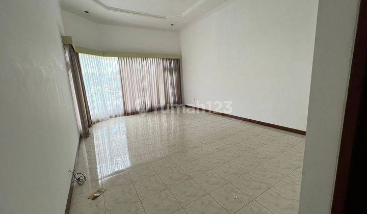 Dijual Rumah Bagus di Kawasan Elite Jalan Pahlawan Trip Malang  2