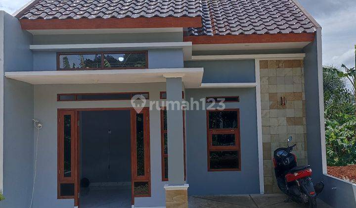 Rumah di ,lokasi strategis dan bebas banjir,dekat stasiun dan pintu tol sawangan 1