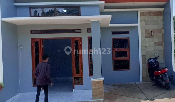 Rumah di ,lokasi strategis dan bebas banjir,dekat stasiun dan pintu tol sawangan 21