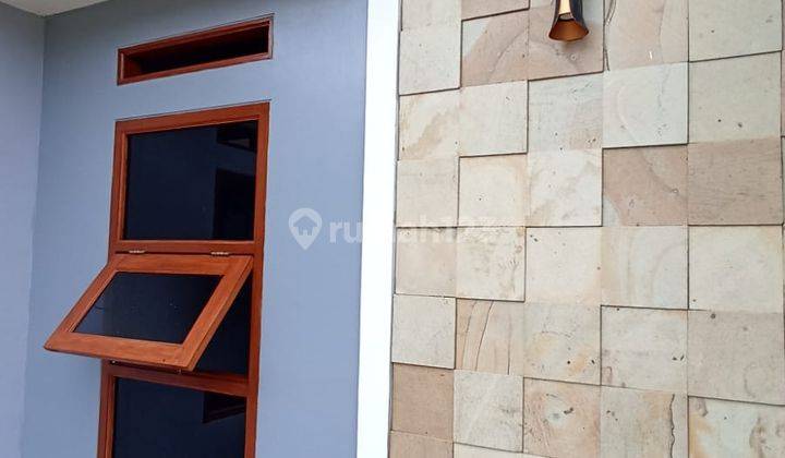 Rumah di jual, strategis dan bebas banjir,dekat pintu tol sawangan depok 7