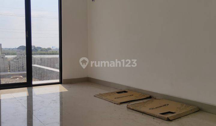 Rumah Modern 1 LT Harga Murah Strategis  2