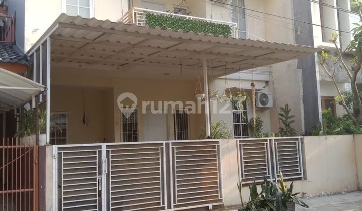 Nice House Ready to Live in Bintaro Sector 9 -Ev