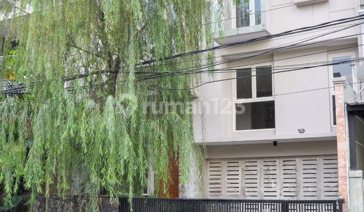 Rumah Bagus Siap Huni di Gandaria Kebayoran Baru Jakarta Selatan 2