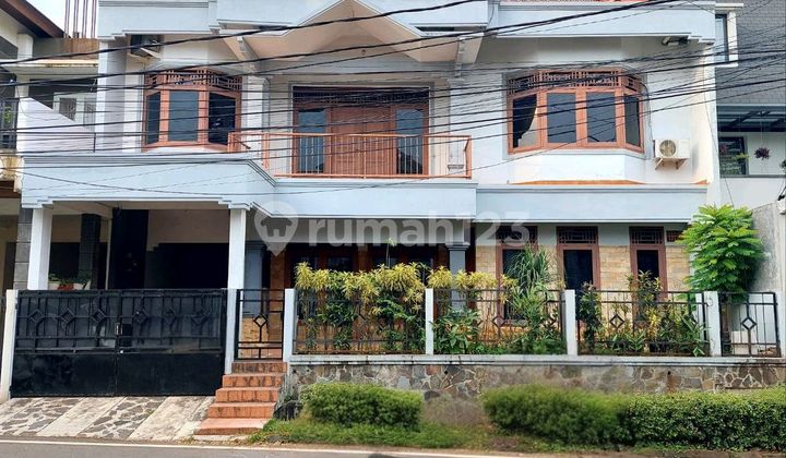 For Rent 2-Story House in Bintaro Jaya Sector 9, Facing Main Strategic Road For Rent 2-Story House in Bintaro Jaya Sector 9, Facing Main Strategic Road