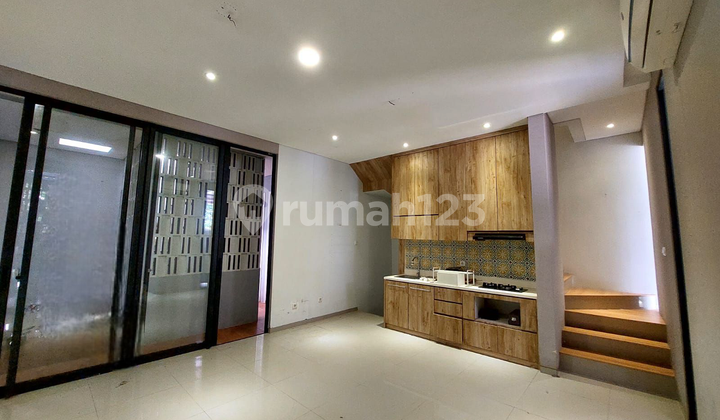 Dijual Cepat Rumah Bagus Siap Huni di Discovery Bintaro Jaya Strategis Dekat Tol