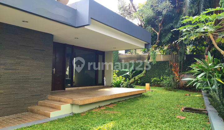 One-Storey Resort-Style House, Pondok Indah, South Jakarta, Fully Detached, Furnished, Private Pool, Large Garden One-Storey Resort-Style House, Pondok Indah, South Jakarta, Fully Detached, Furnished, Private Pool, Large Garden