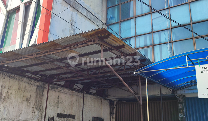 Ruko Rukan 3 Lantai, Hadap Jalan Raya, Melati Koja Tanjung Priok, Siap Pakai, Dekat Gerbang Tol, Kelapa Gading, Pelabuhan dan Pergudangan
