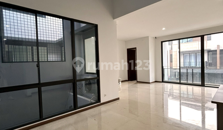 Termurah Rumah Baru 3 Lantai Zora Kiyomi Lebar 8