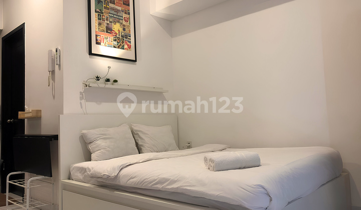 PRICE DROP! Studio Apartment Casa De Parco BSD, Beautifully Furnished, Middle Floor, The Breeze View 2
