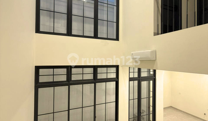 3-Story American Classic Modern Style House, Louise Gading Serpong, Brand New, Bonus Attic Room