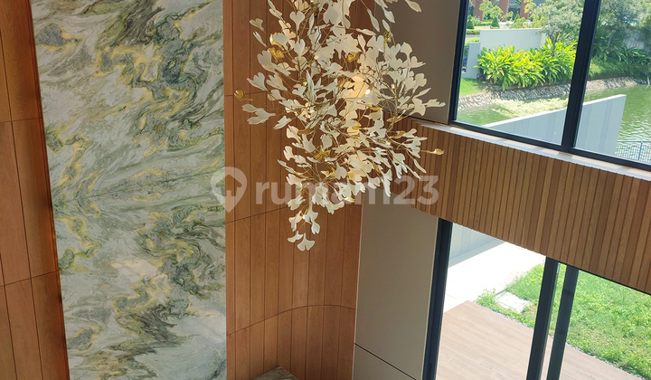 Rumah Mewah 3 Lantai Lyndon Navapark Bsd Lebar 19 Hoek View Danau