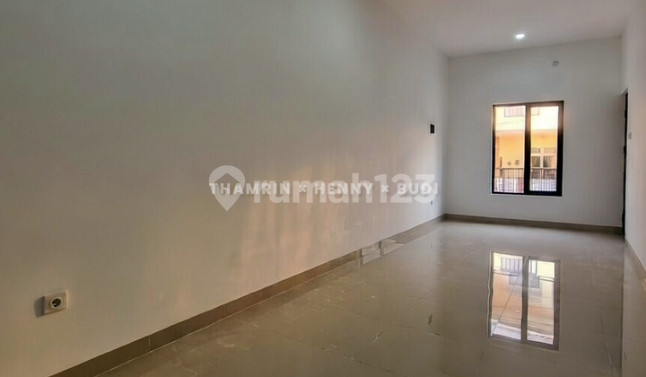 Unit Brand New! Rumah 2 Lantai, Regensi Villa Melati Mas Serpong, 5 Menit ke Pintu Tol Jelupang 2