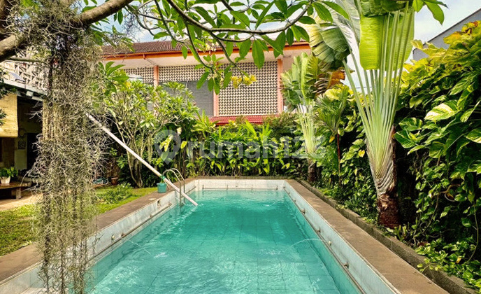 Turun Harga! Rumah 2 Lantai, Fully Detached, Tropical Modern, Private Pool, Cilandak Jakarta Selatan, Hanya 300 Meter ke Jalan Lebak Bulus Raya