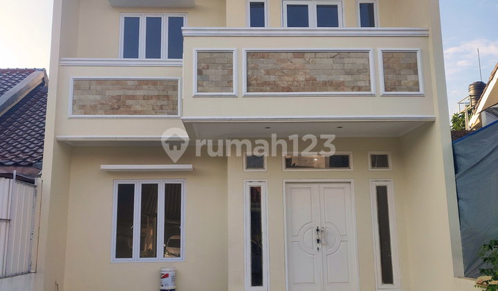 Rumah Baru Modern Minimalis, 2 Lantai, Lebar 7, Alam Sutera Flamboyan, Living Room Besar Rumah Baru Modern Minimalis, 2 Lantai, Lebar 7, Alam Sutera Flamboyan, Living Room Besar
