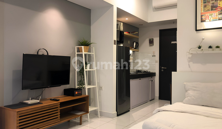 TURUN HARGA! Apartemen Studio Casa De Parco BSD, Furnished Cantik, Lantai Tengah, View The Breeze TURUN HARGA! Apartemen Studio Casa De Parco BSD, Furnished Cantik, Lantai Tengah, View The Breeze