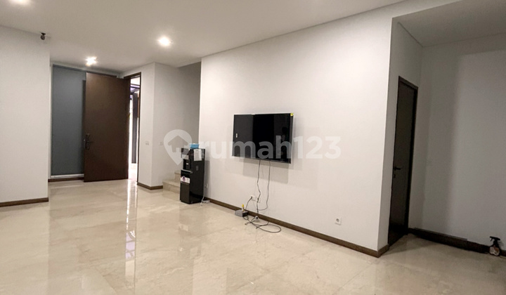 Termurah Rumah Baru 3 Lantai Zora Kiyomi Lebar 8