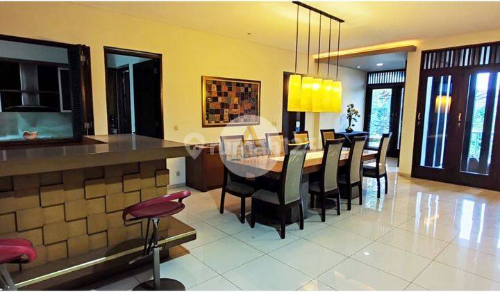 Rumah 3 Lantai di Komplek Batununggal Bandung Full Furnished 2