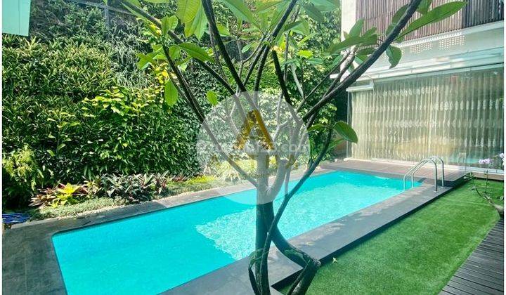 Rumah Siap Huni Ada Kolam Renang Di Kota Baru Parahyangan 1