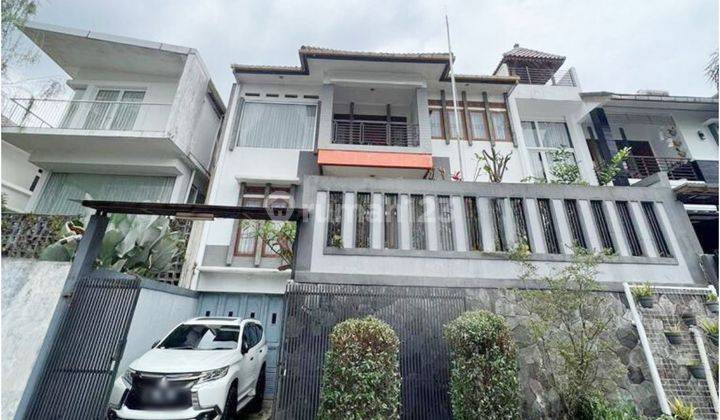 Rumah Siap Huni di Komplek Awiligar Bandung  1