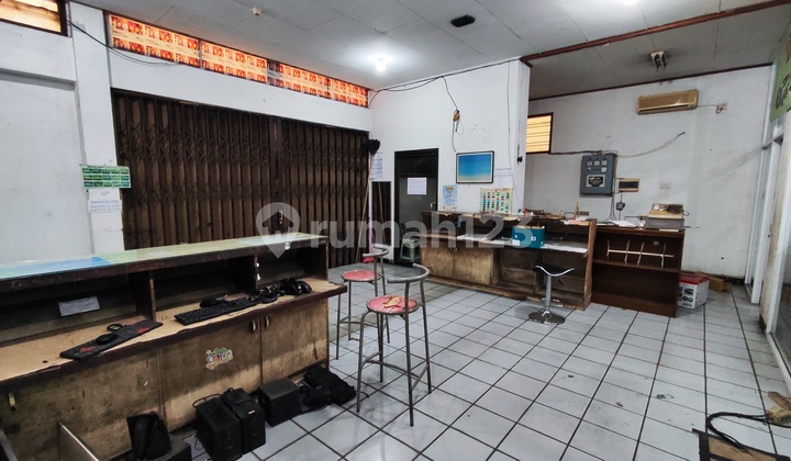 Cheap Shop House on Main Road Buah Batu 1 Way Quick Sale 1