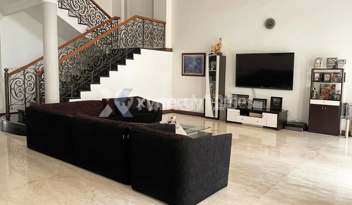 Rumah Mewah 2 Lantai SHM di Setra Duta Bandung Rumah Mewah 2 Lantai SHM di Setra Duta Bandung