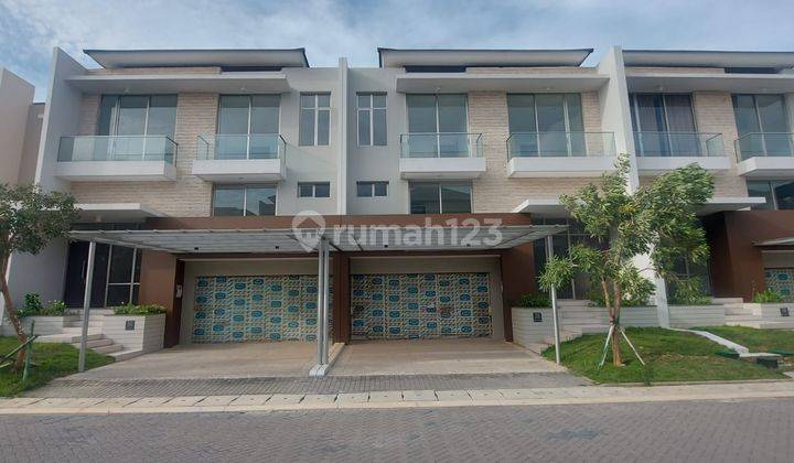 Disewakan Rumah Pik2 4 Kamar Tidur Uk 250meter 2.5 Lantai 1