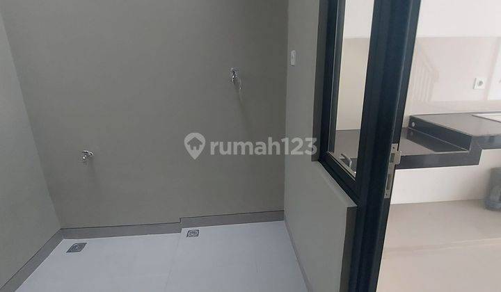 BISA KPR  Dijual rumah pik2 2 kamar tidur 4.5x12.5 luas 56m2 2